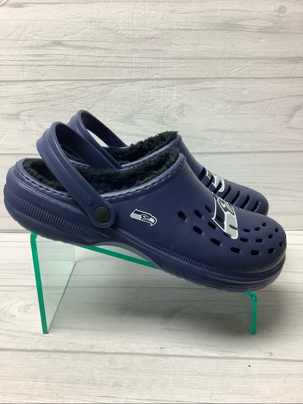 Seahawks Crocs - Picture 2 of 10